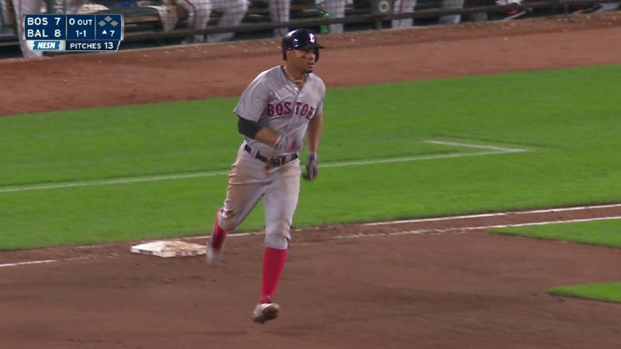 Bogaerts' game-tying solo dinger