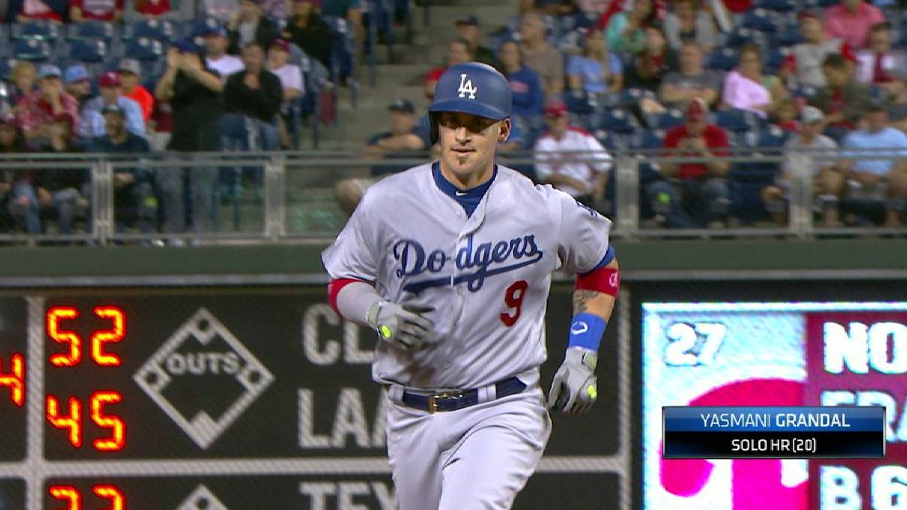 Grandal's 20th homer