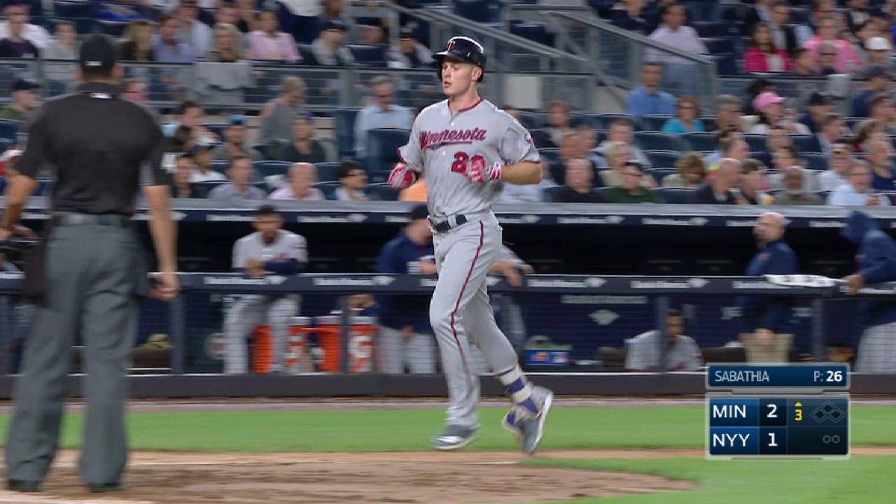 Twins go cold in Bronx, can't add to WC lead