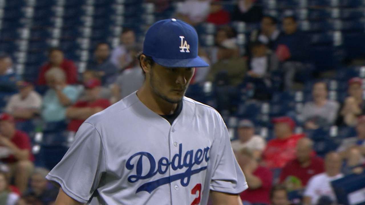 Darvish's strong outing