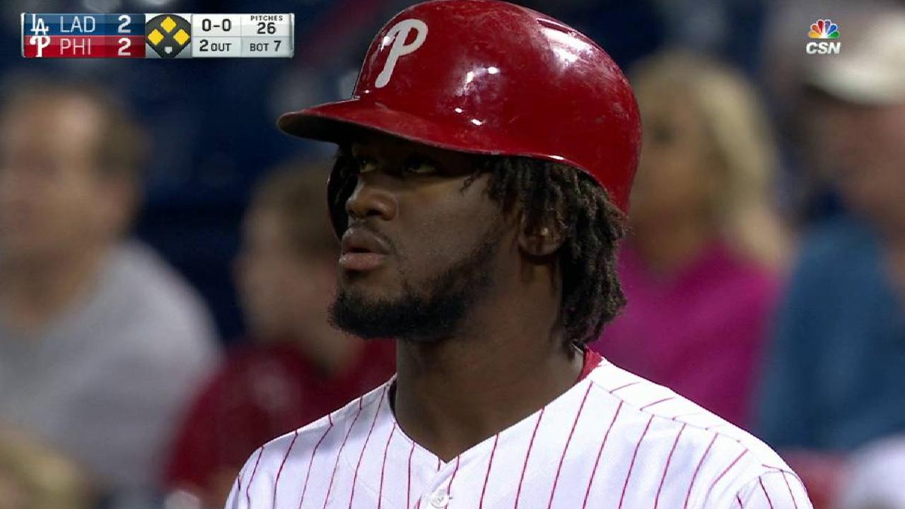 Herrera's bases-loaded walk