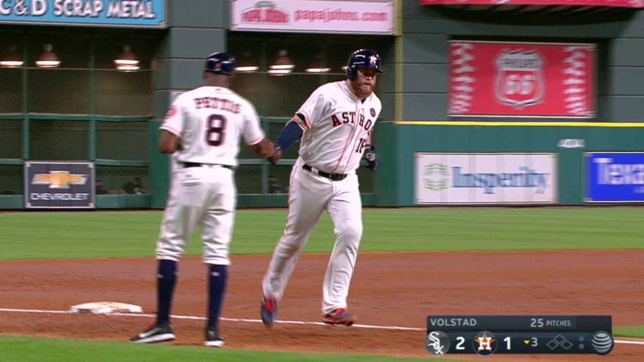 McCann sets record as 8th Astro with 15 HRs