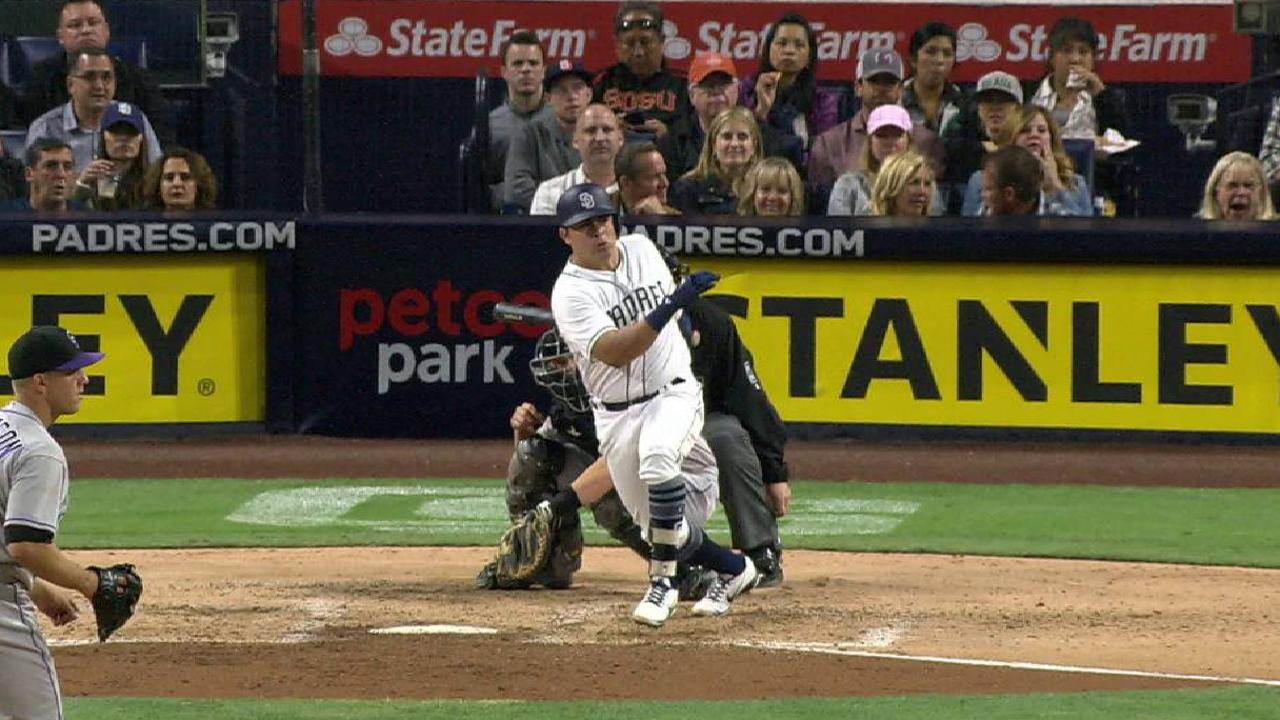 Villanueva's run-scoring single
