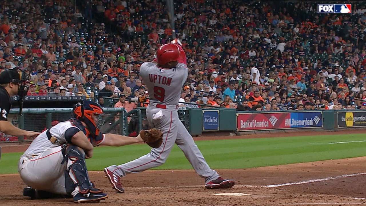 Upton's two-homer day