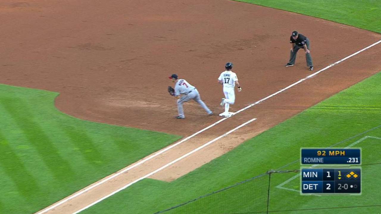 Santana gets clutch double play