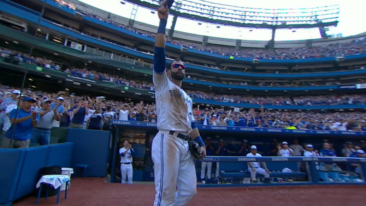 Bautista ovacionado en Toronto