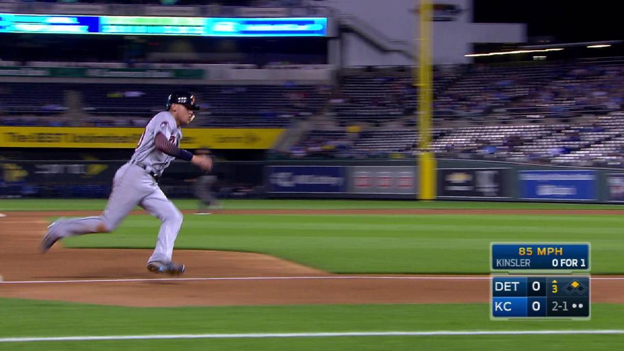 Kinsler's RBI single