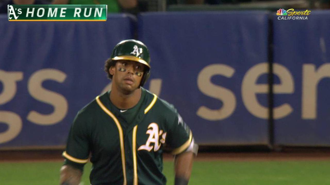 Davis steamrolling in right direction for A's