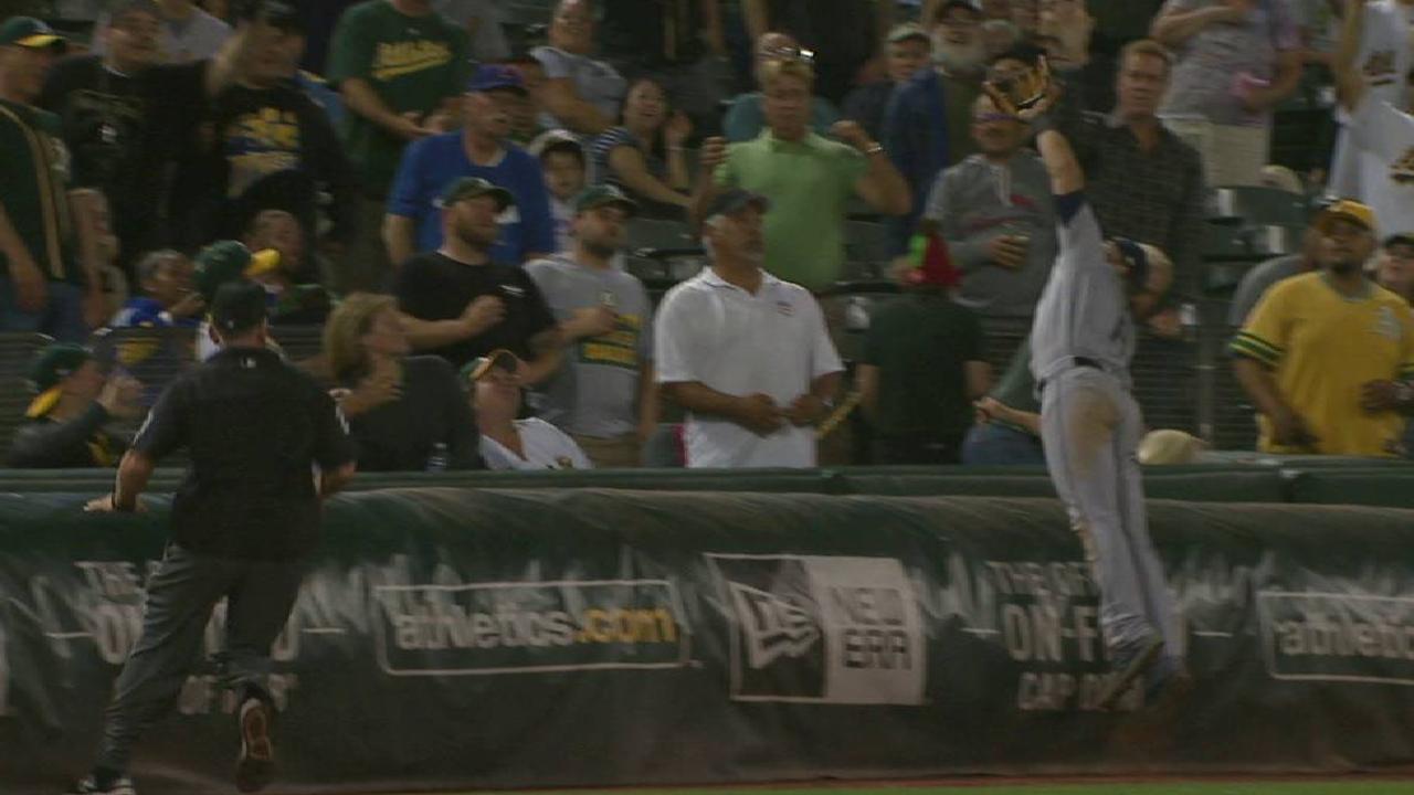 Mariners challenge double play