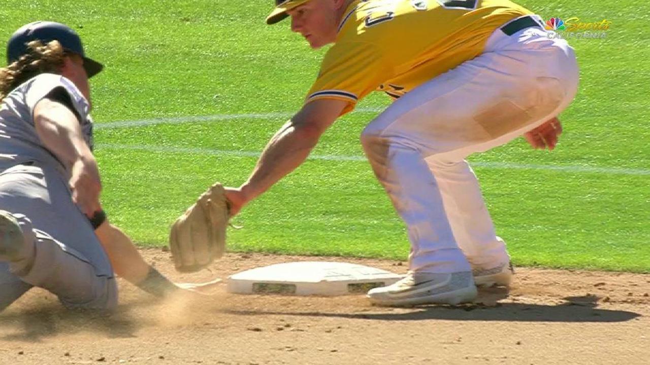 Semien nabs Beckham at third
