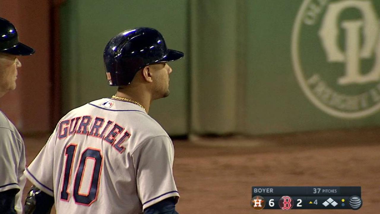 Astros se imponen por paliza e impiden que Boston se corone