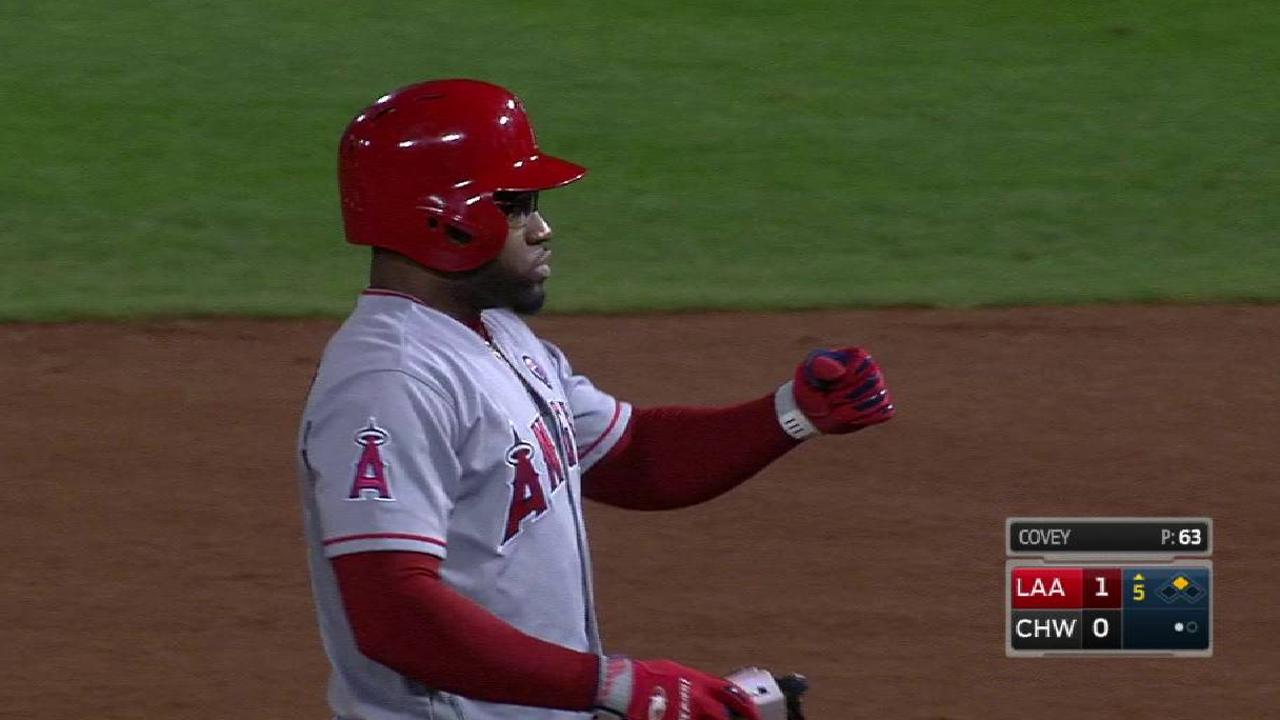 Young Jr.'s RBI double