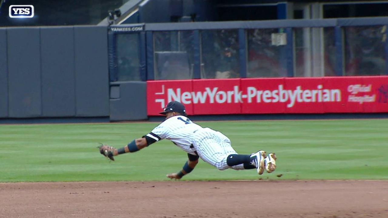 Castro's nice diving stop