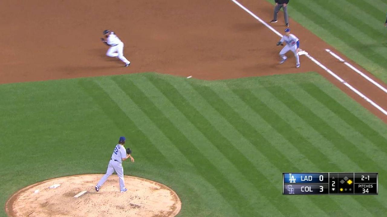 Kershaw picks off Blackmon