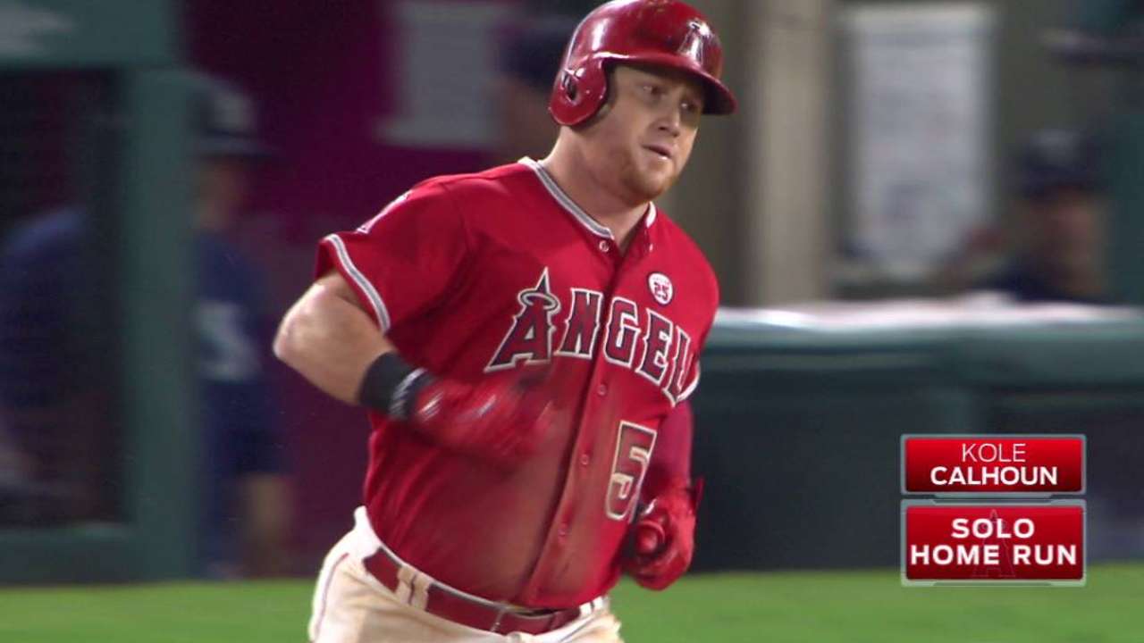Halos can't hold off Mariners' late rally