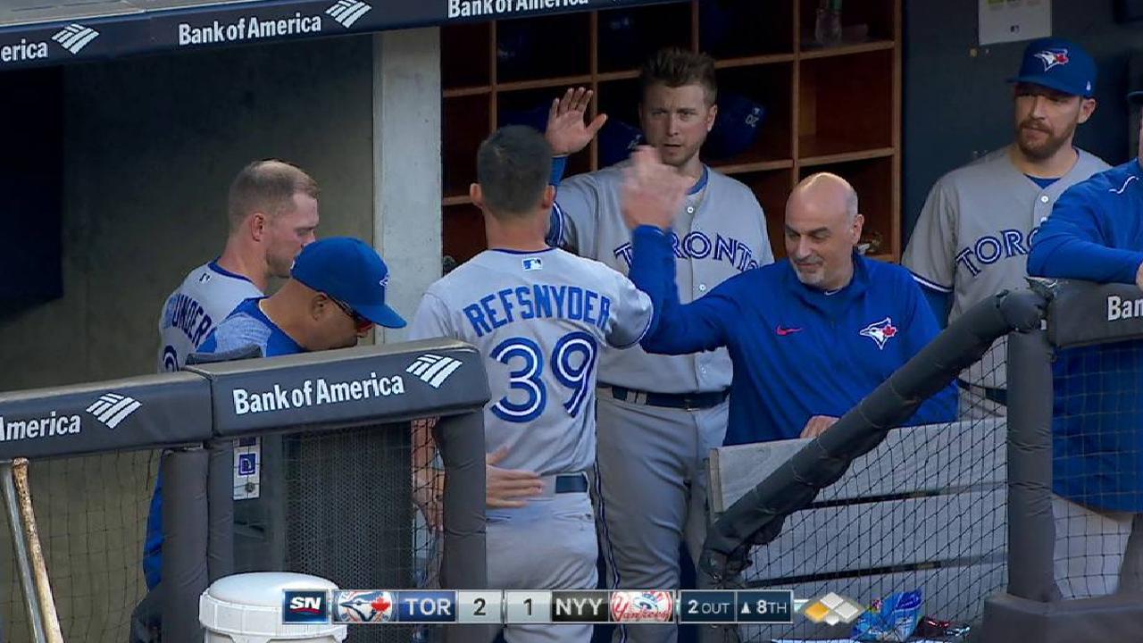 Goins' go-ahead RBI groundout