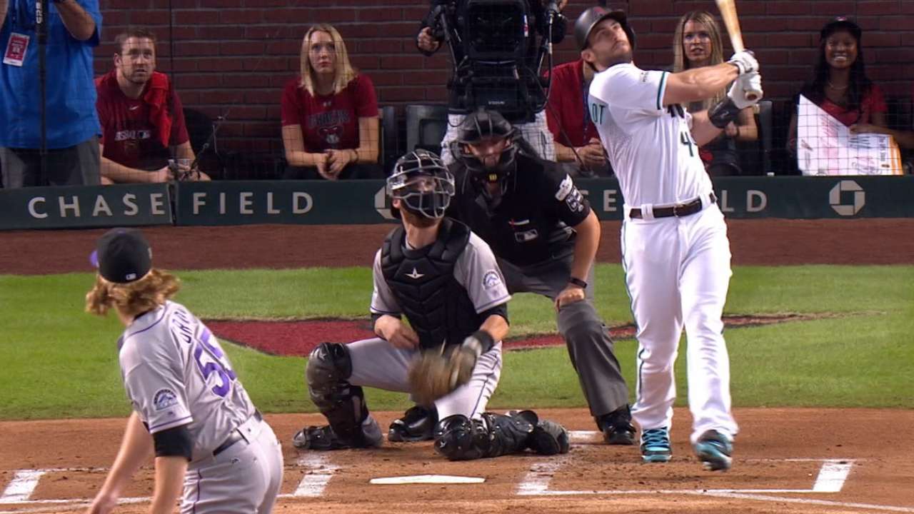 Goldschmidt's three-run smash
