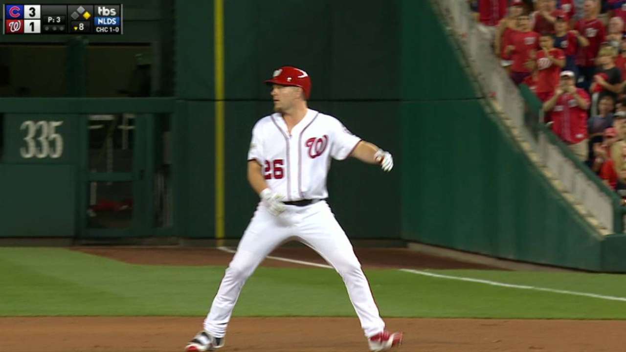 Lind's single to right