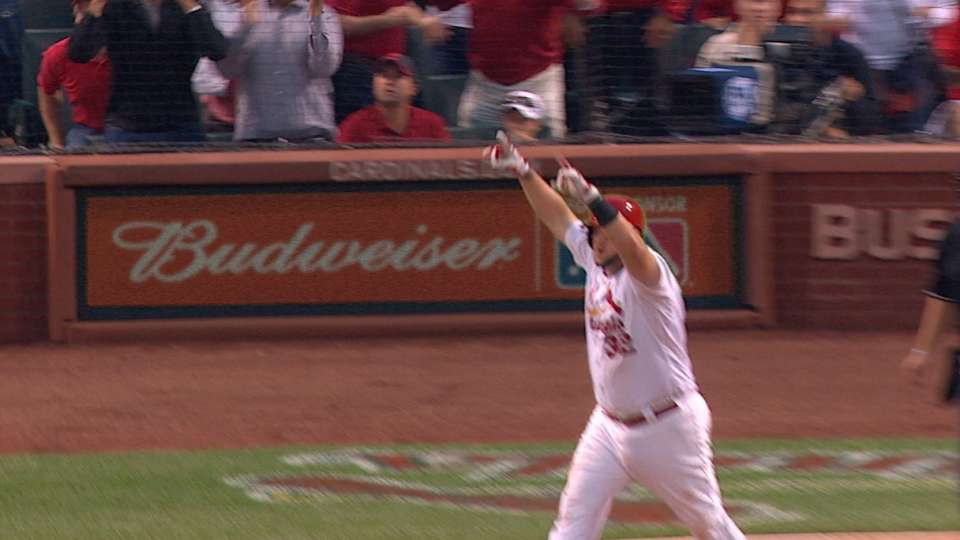 Adams' go-ahead three-run shot