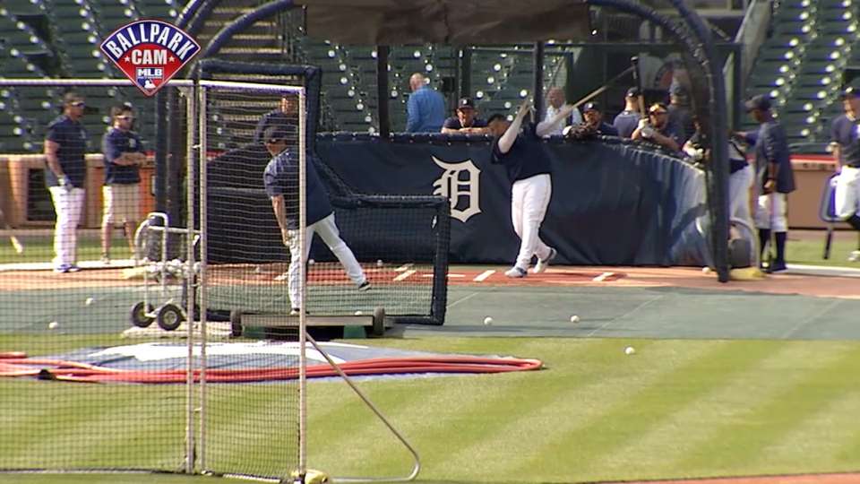 MLB Tonight on batting practice 04/27/2016