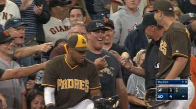 Yangervis Solarte dives into stands for incredible catch, emerges with ...