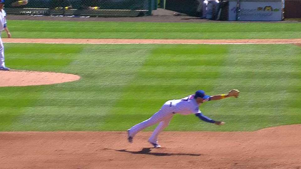 Bryant's diving catch 09/02/2016
