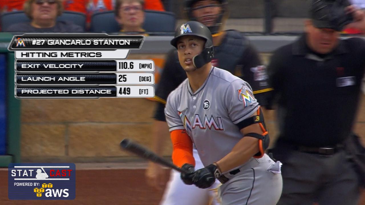 Giancarlo Stanton Homers Off Center Field Batter S Eye In Pittsburgh