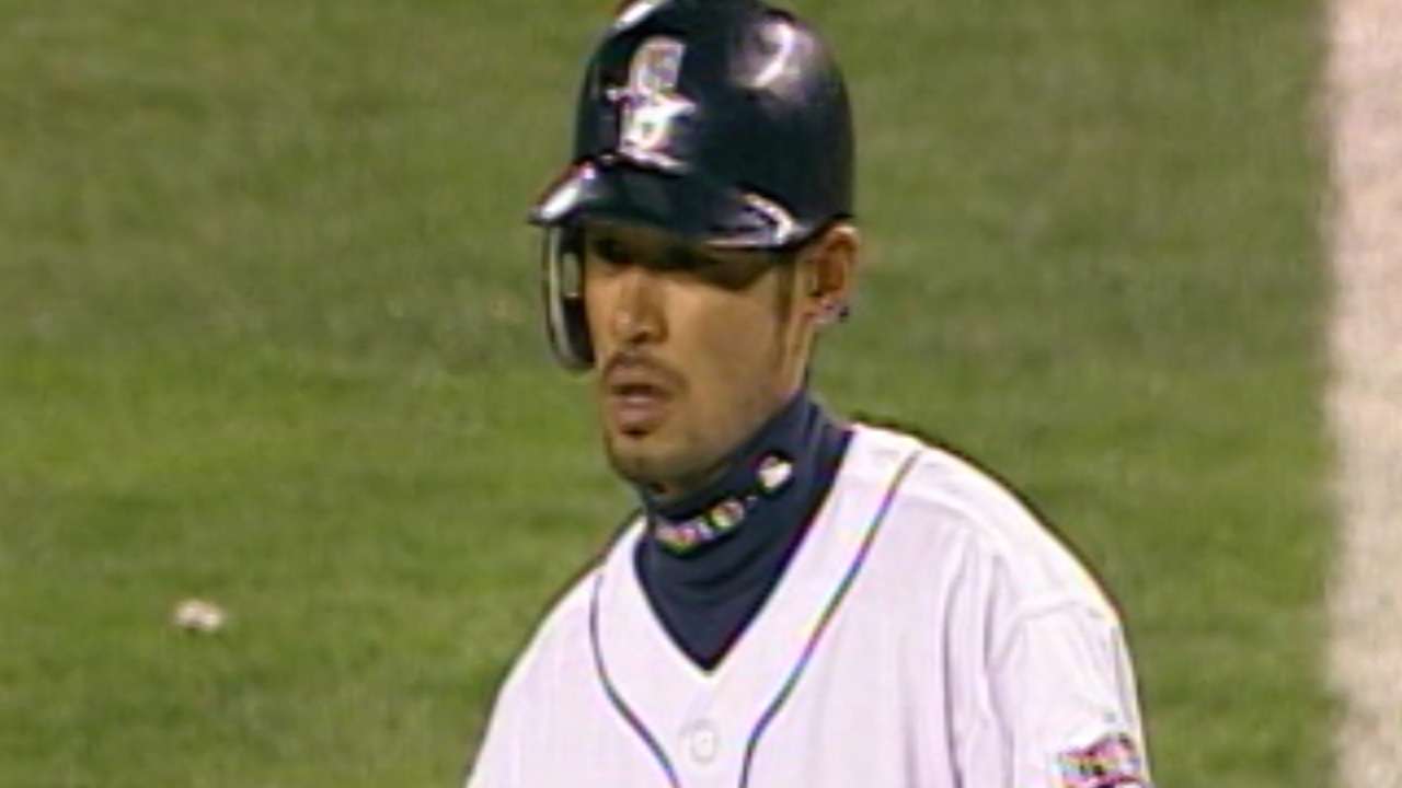 Ichiro wins ROY, MVP in 2001