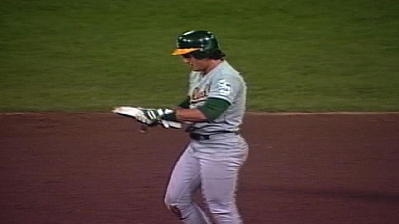 Canseco founds 40/40 club