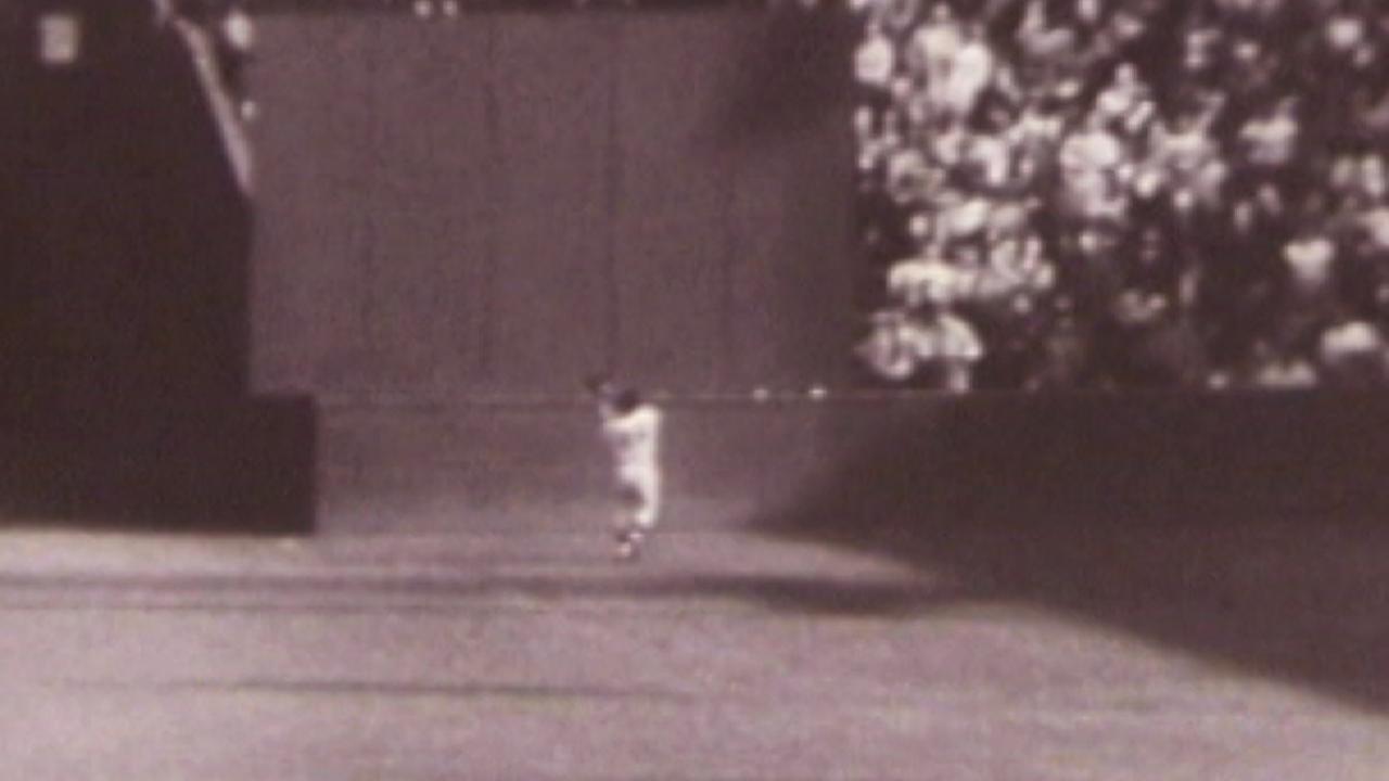 Photo at Auction Shows Different Look at Mays' Famous Catch