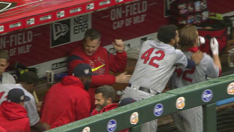 Cardinals' home run conga line