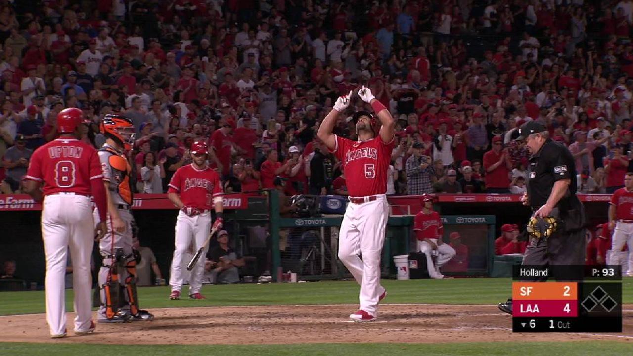 Pujols' two-run homer to right