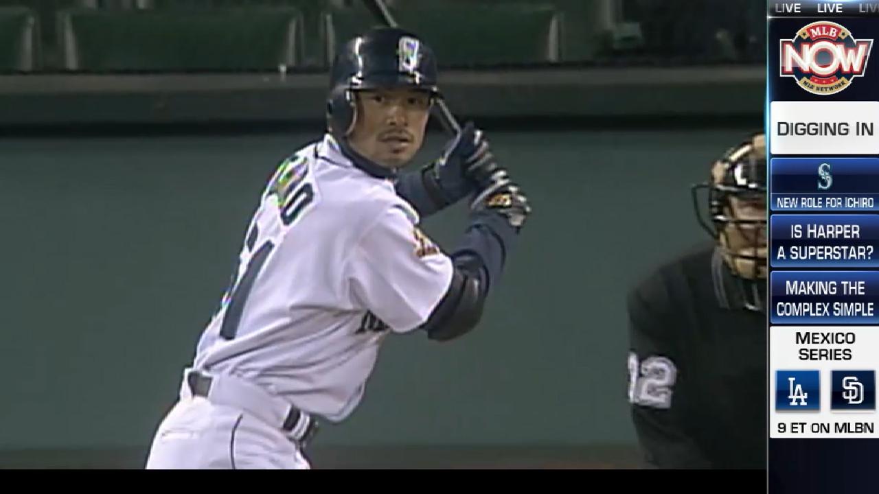 Las Grandes Ligas - TEMPORADAS DE FANTASÍA ICHIRO SUZUKI 2004 El japonés  consiguió su cuarta temporada en fila con 200 hits, las 4 fueron las  primeras en jugar en las Grandes Ligas.