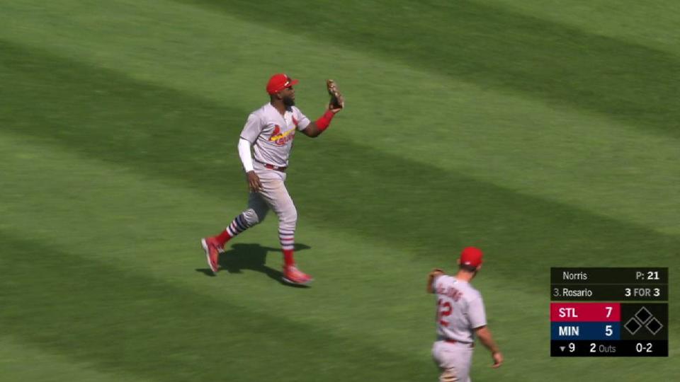 Norris notches 5-out save