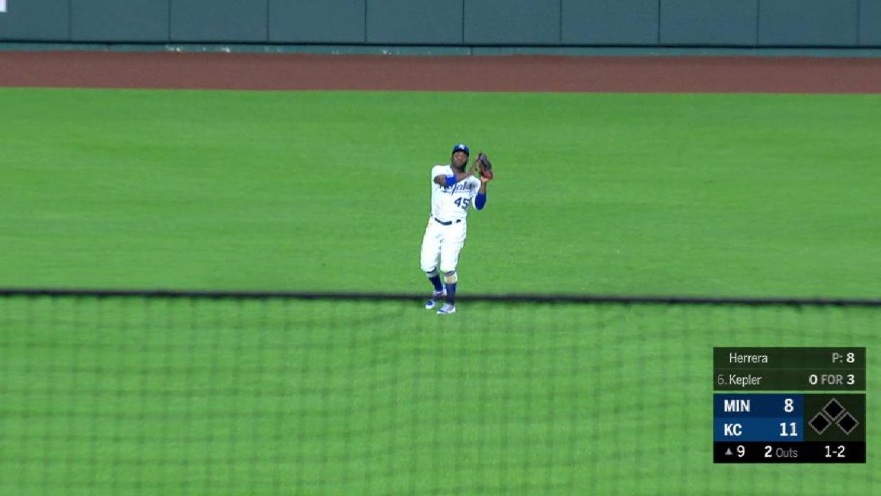 Herrera locks down the save