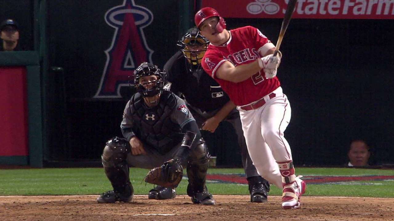 Trout hits 2-run single, 3 score