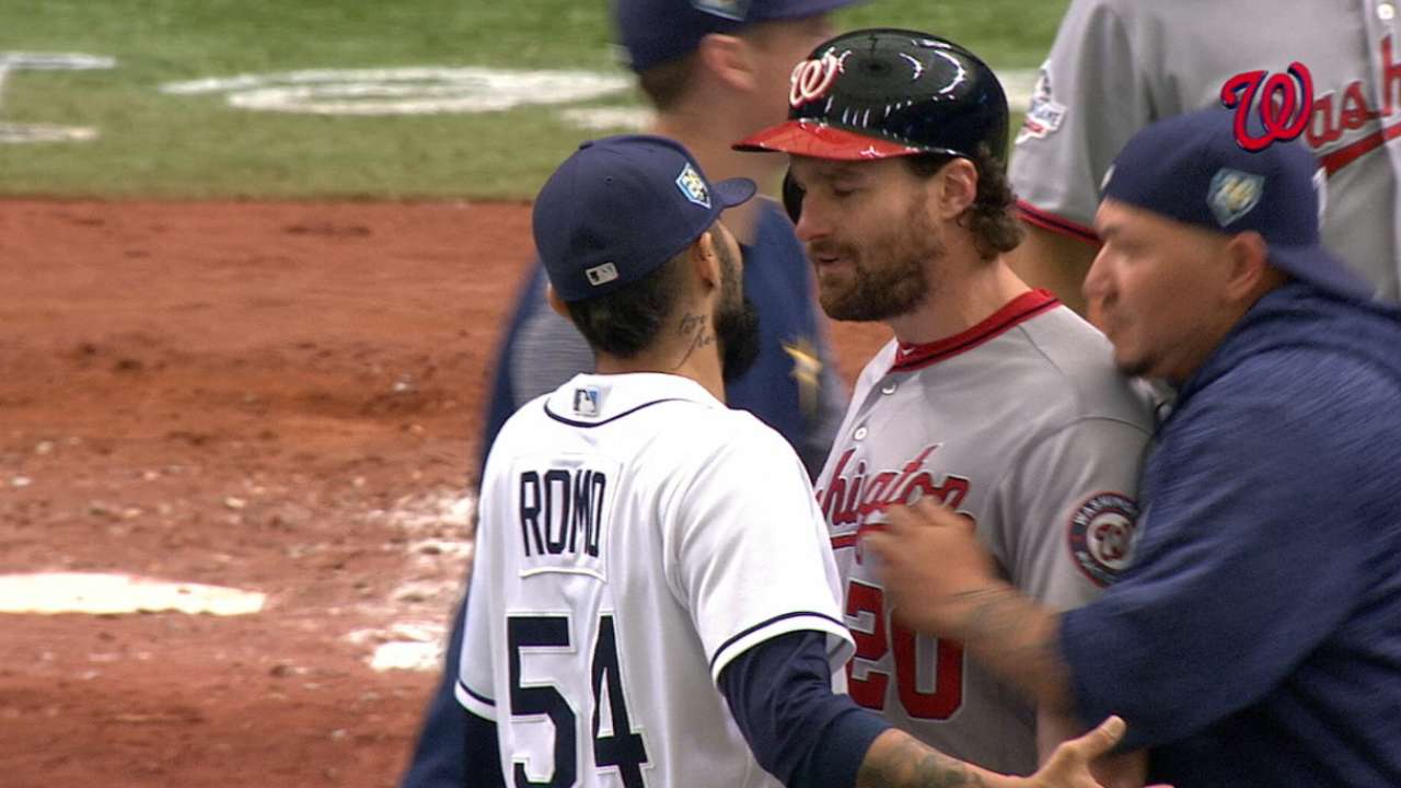 Benches clear in Tampa Bay