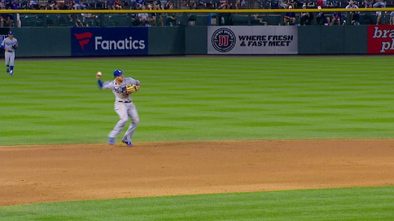 Machado starts smooth DP