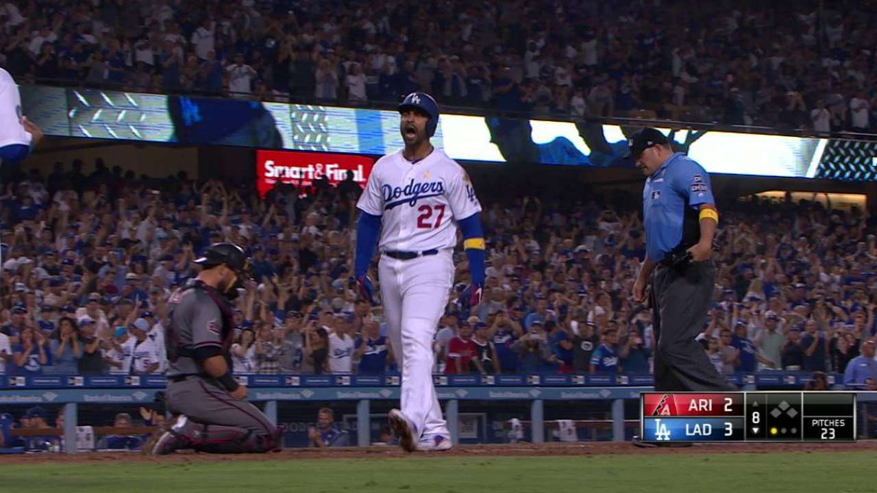 Kemp's go-ahead 3-run homer