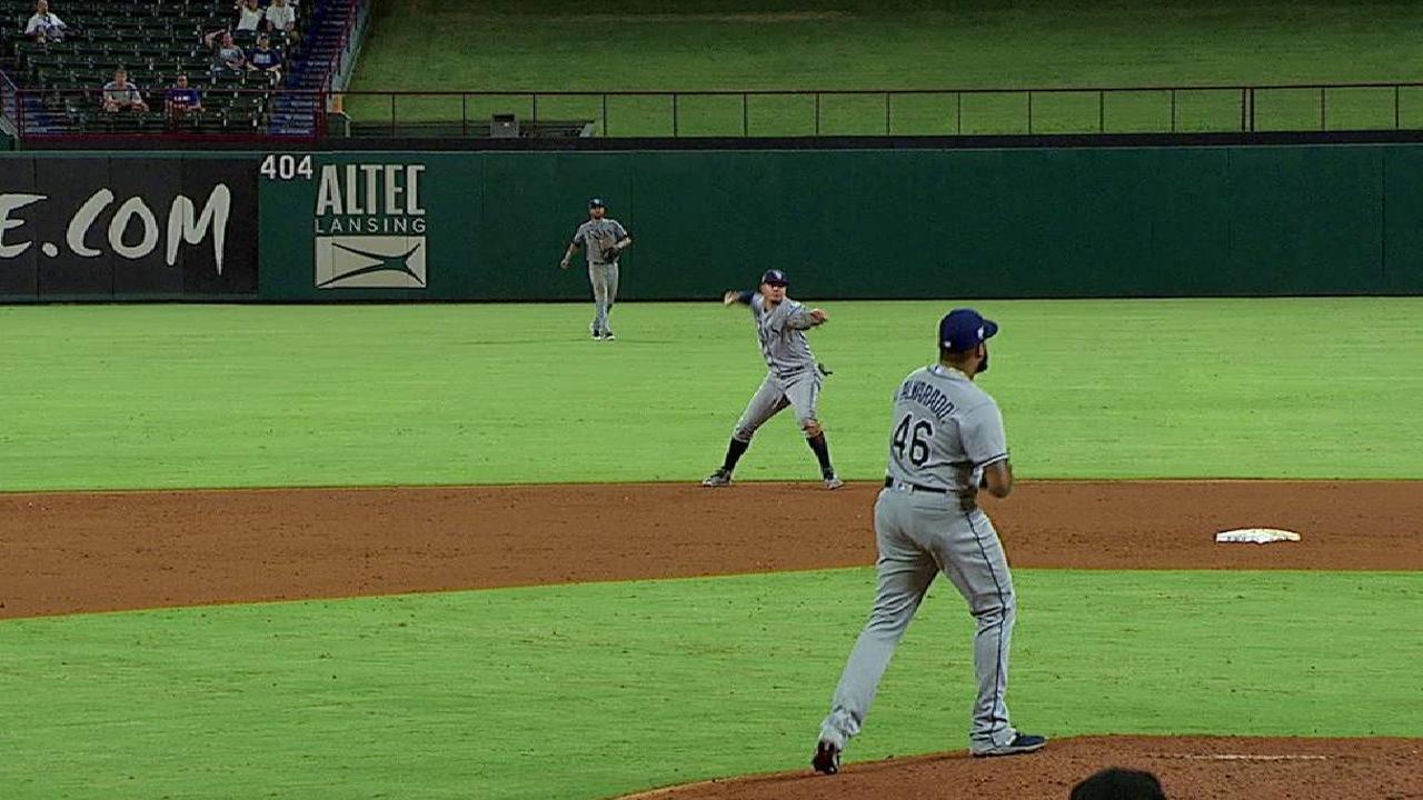 Adames' sliding backhanded stop