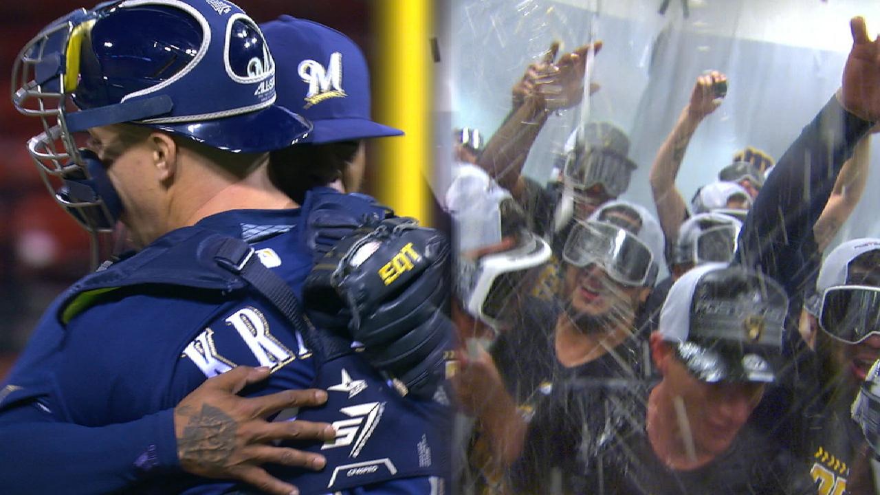 Bob Uecker getting doused with Miller Lite in the Brewers' clubhouse after  they clinched the NL Central tonight : r/baseball