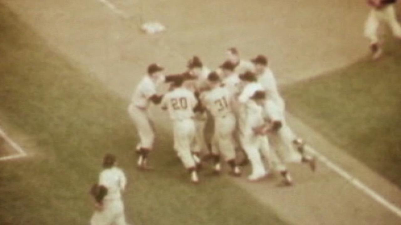 Yankees win 1958 World Series