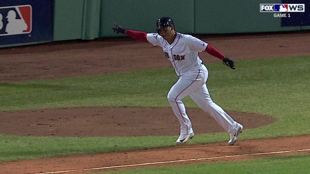 Devers' 2-out RBI single