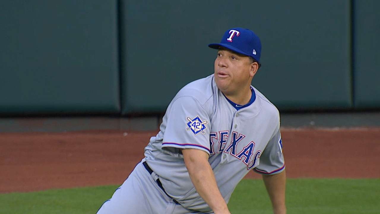 Bartolo Colon takes perfect game into 8th inning, Rangers beat